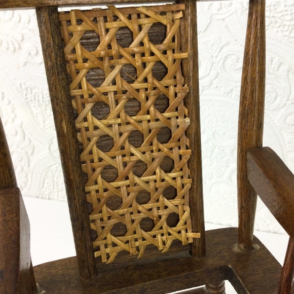 Vintage MCM wooden rattan miniature rocking chair with coasters set of 3 - Picture 11 of 13